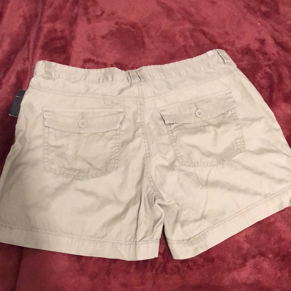 Shorts - Picture 3 of 4